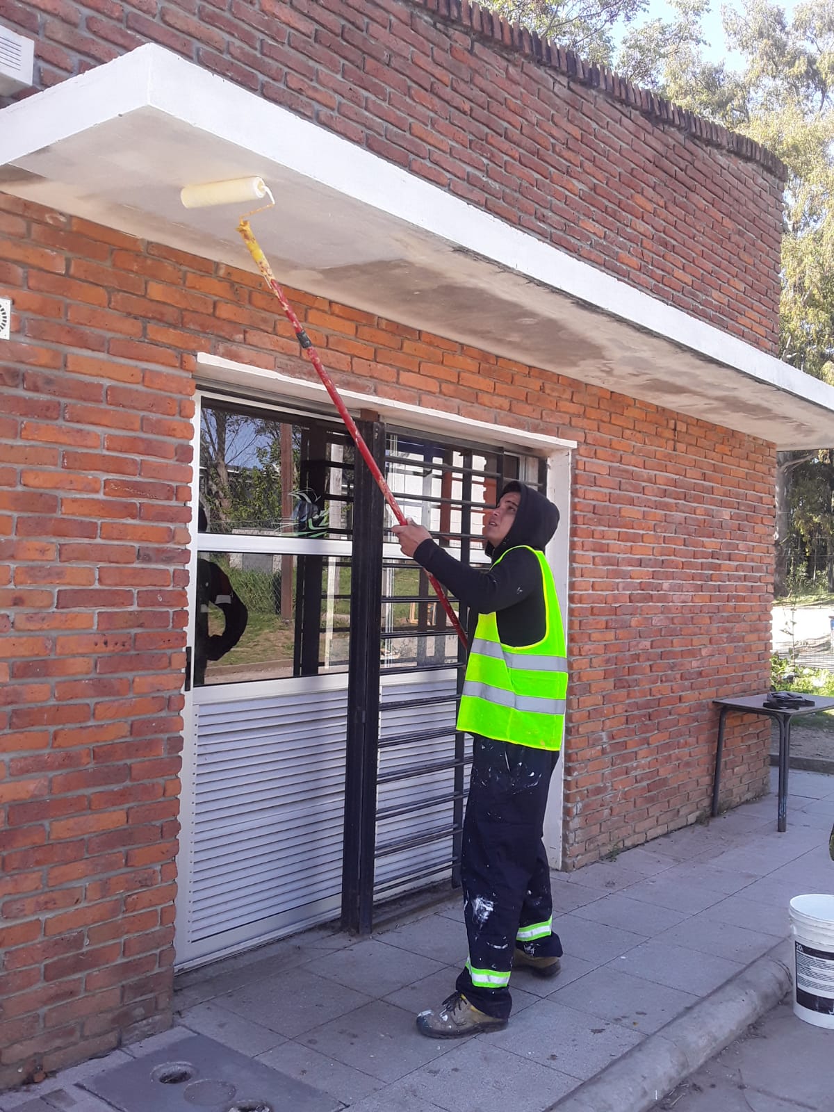 MANTENIMIENTO EN LAS ESCUELAS N°58 DE AEROPARQUE Y N°47 DE VILLA EL TATO (CIUDAD GRAL. LIBER SEREGNI).