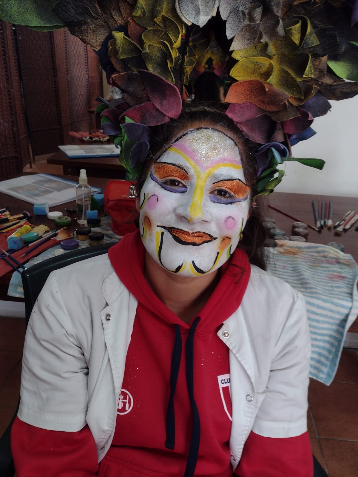  TALLER ITINERANTE DE MAQUILLAJE ARTÍSTICO.