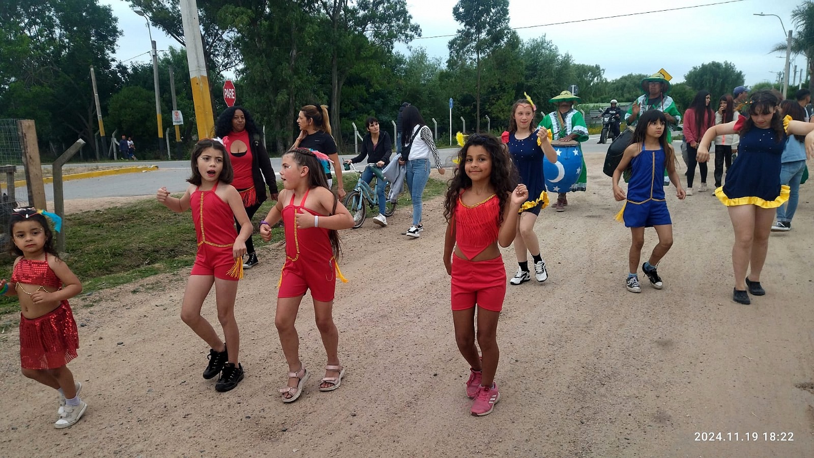 MARCHA EN DEFENSA DE LOS DERECHOS DE NIÑAS, NIÑOS Y ADOLESCENTES Y EN DEFENSA DEL CUIDADO AMBIENTAL.