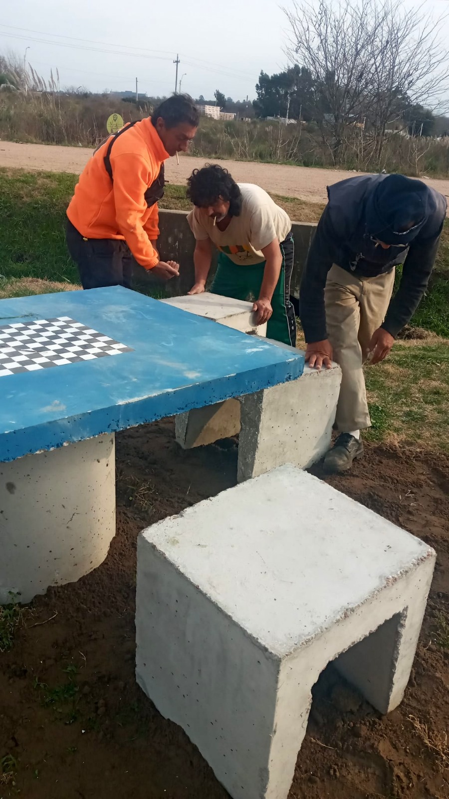 ACONDICIONAMIENTO DE ESPACIO PÚBLICO EN BARRIO NUEVO DE COLONIA NICOLICH.