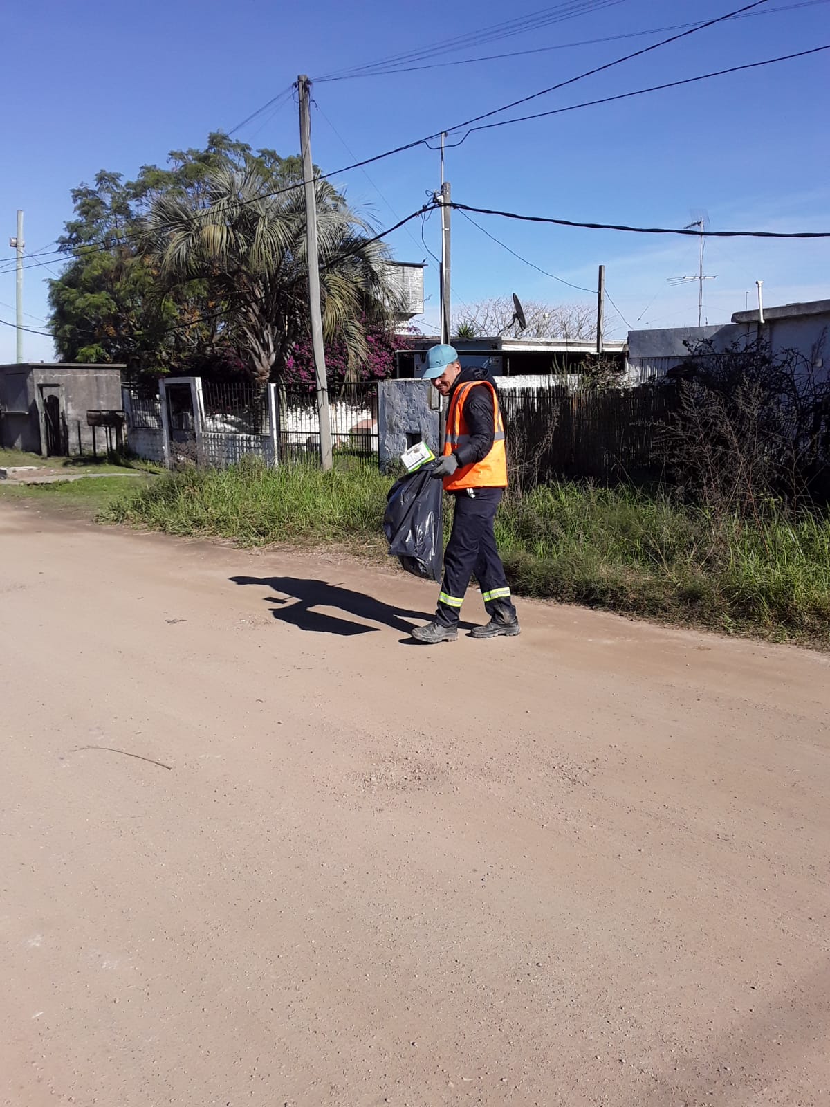 Trabajos de Limpieza en el Municipio Nicolich-Ciudad Gral. Liber Seregni.