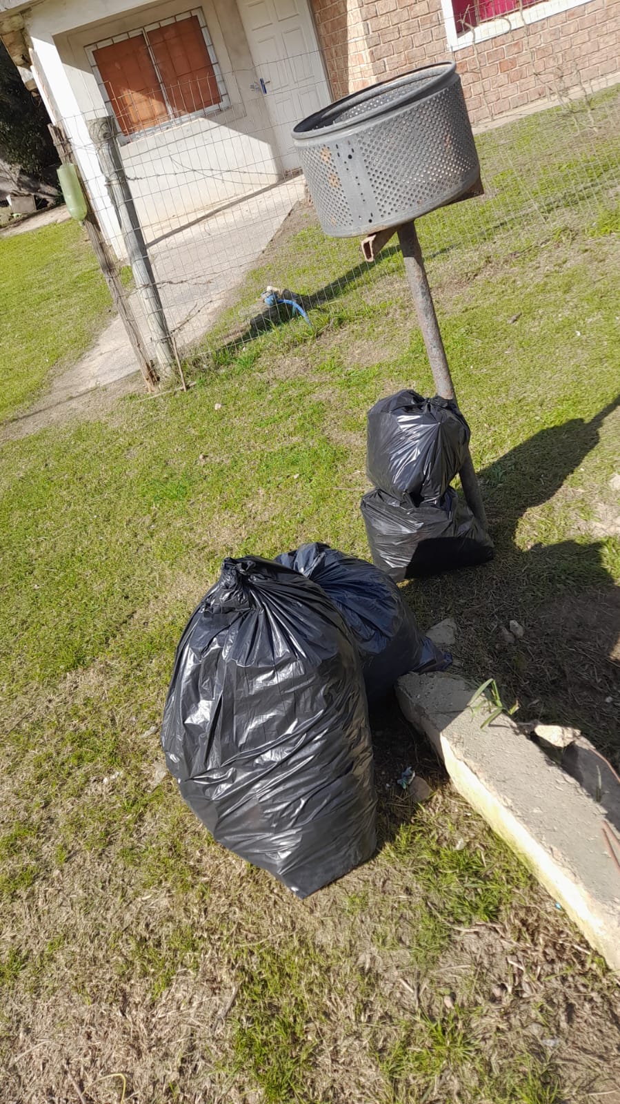 Trabajos de Limpieza en el Municipio Nicolich-Ciudad Gral. Liber Seregni.