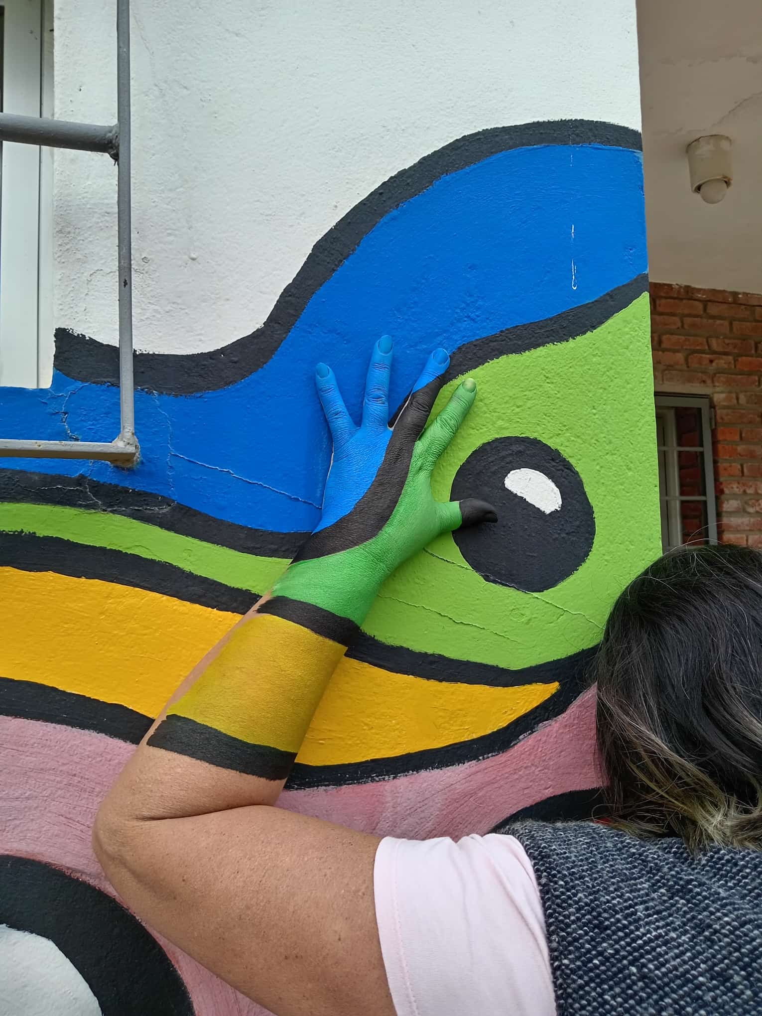 TALLER DE MAQUILLAJE ARTÍSTICO EN EL CENTRO DE BARRIO DE COLONIA NICOLICH.