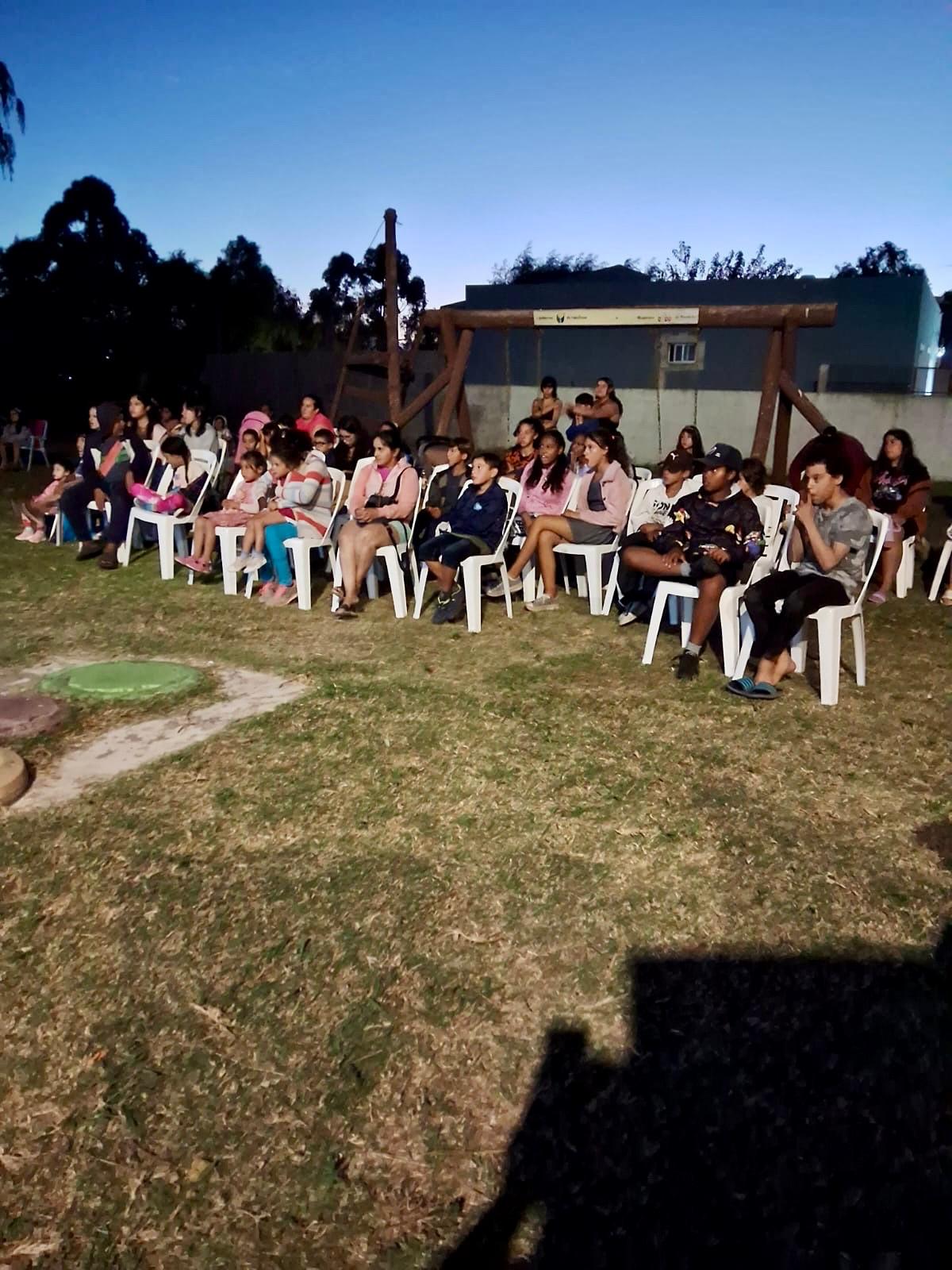 CINE BAJO LAS ESTRELLAS EN LA CIUDAD GRAL. LIBER SEREGNI.