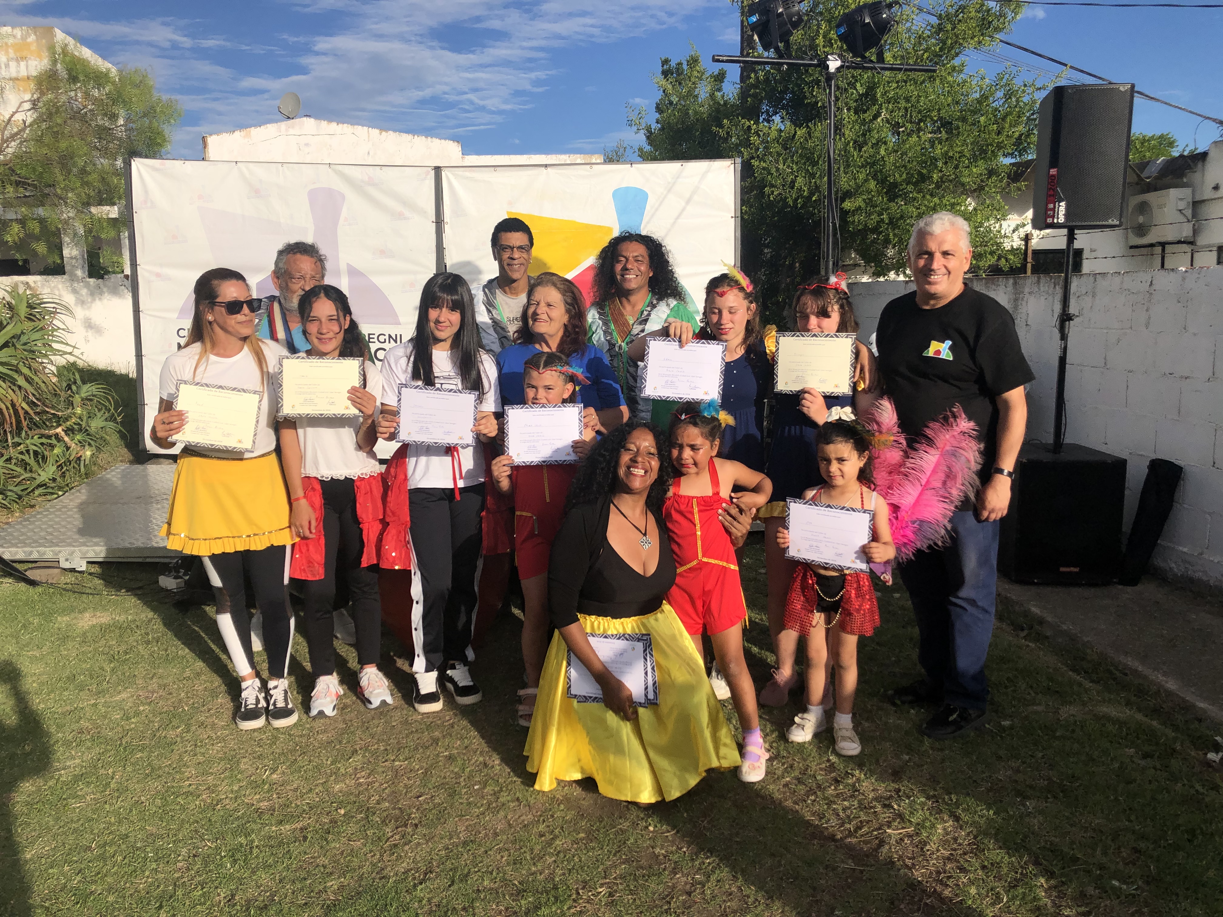 CIERRE DE TALLERES CULTURALES EN EL MUNICIPIO NICOLICH - CIUDAD GRAL. LIBER SEREGNI.