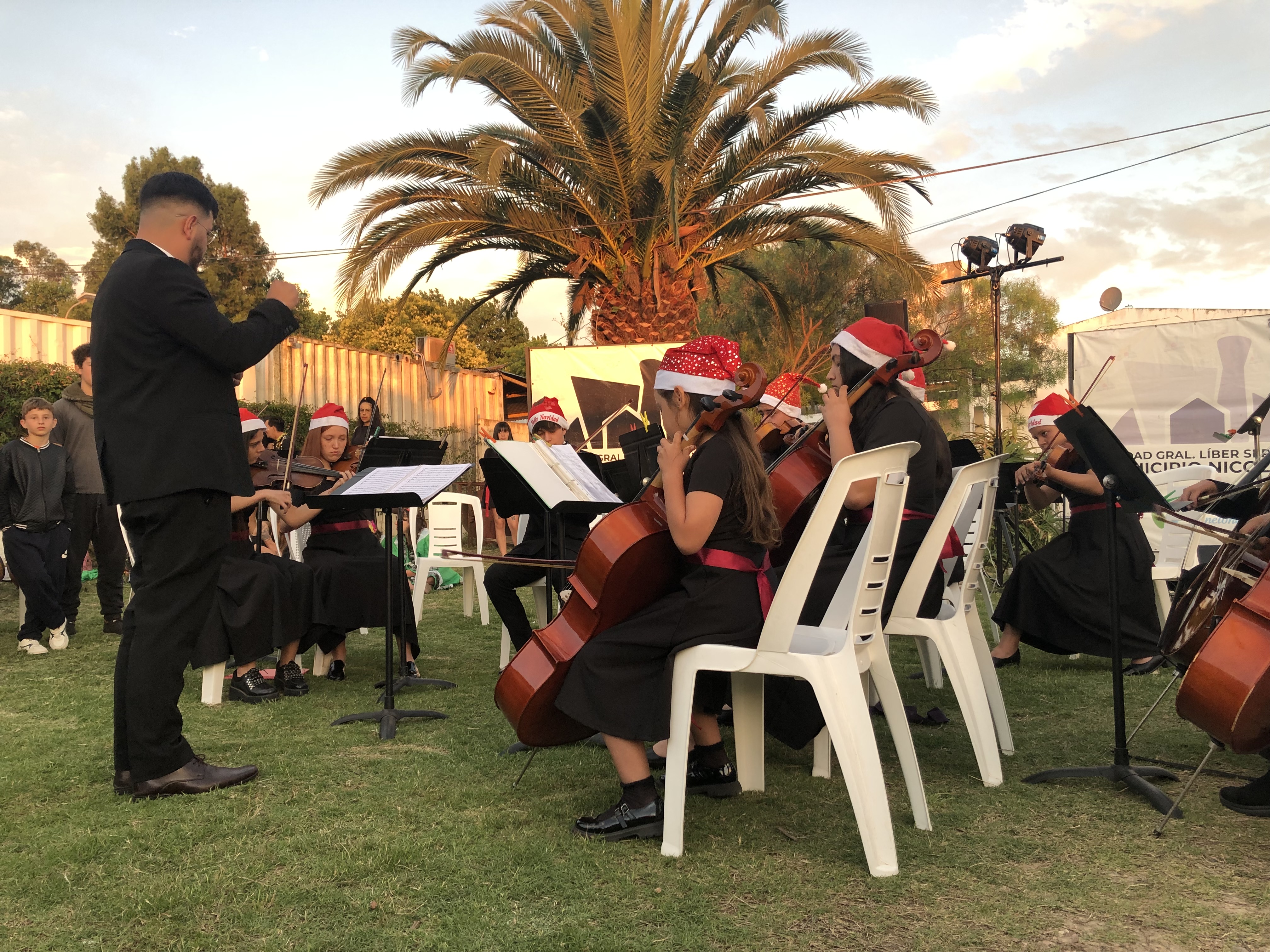 CIERRE DE TALLERES CULTURALES EN EL MUNICIPIO NICOLICH - CIUDAD GRAL. LIBER SEREGNI.