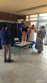 MUESTRA DEL TALLER DE TEATRO EN LA ESCUELA N° 47, EN EL MARCO DEL MES DE LA NIÑEZ.